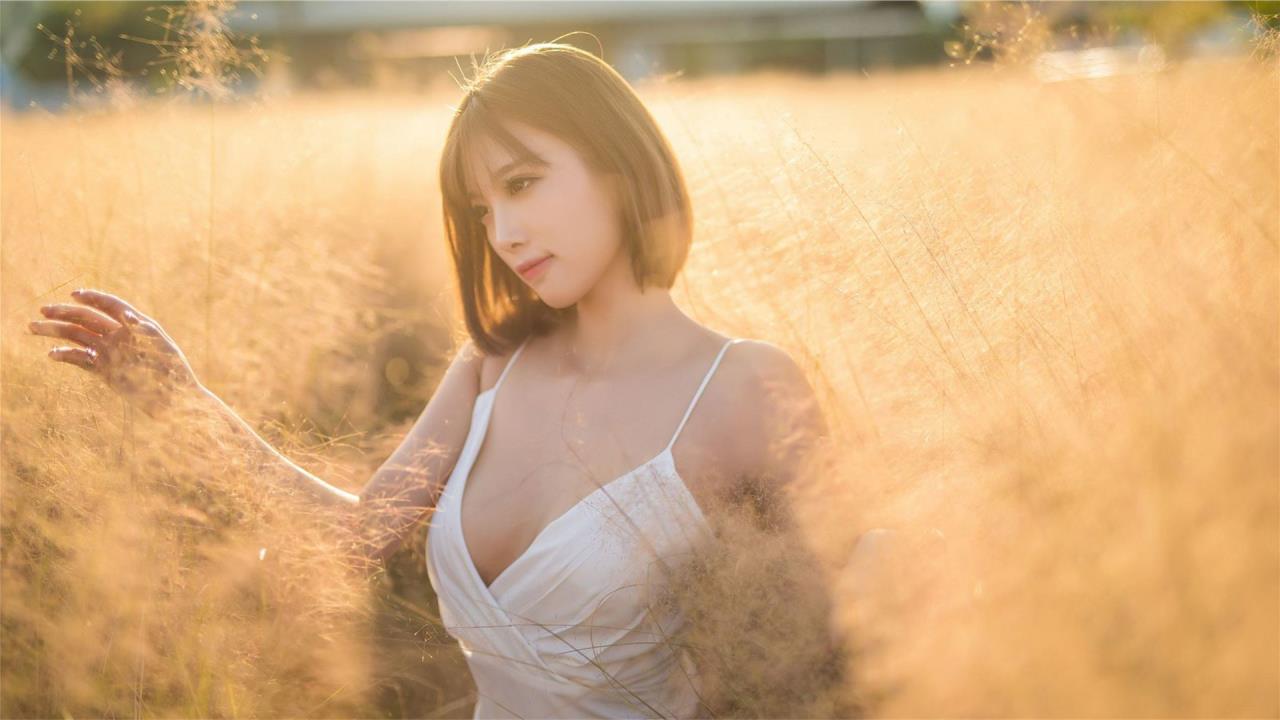 草莓視頻是什么:  與其他視頻平臺(tái)的比較和區(qū)別